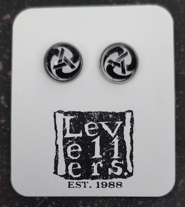Rolling A Stud Earrings